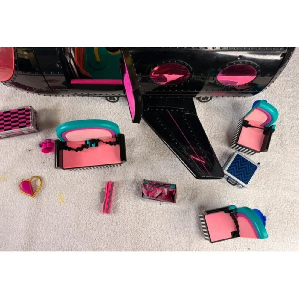 L.O.L. Surprise! OMG Remix 4-in-1 Plane Playset.